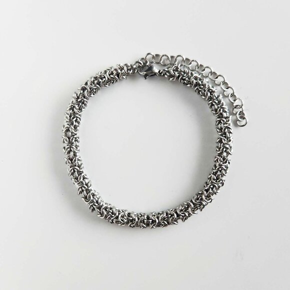 Classic vintage medieval turkish round weave chain mail silver mini bracelet - Picture 1 of 9